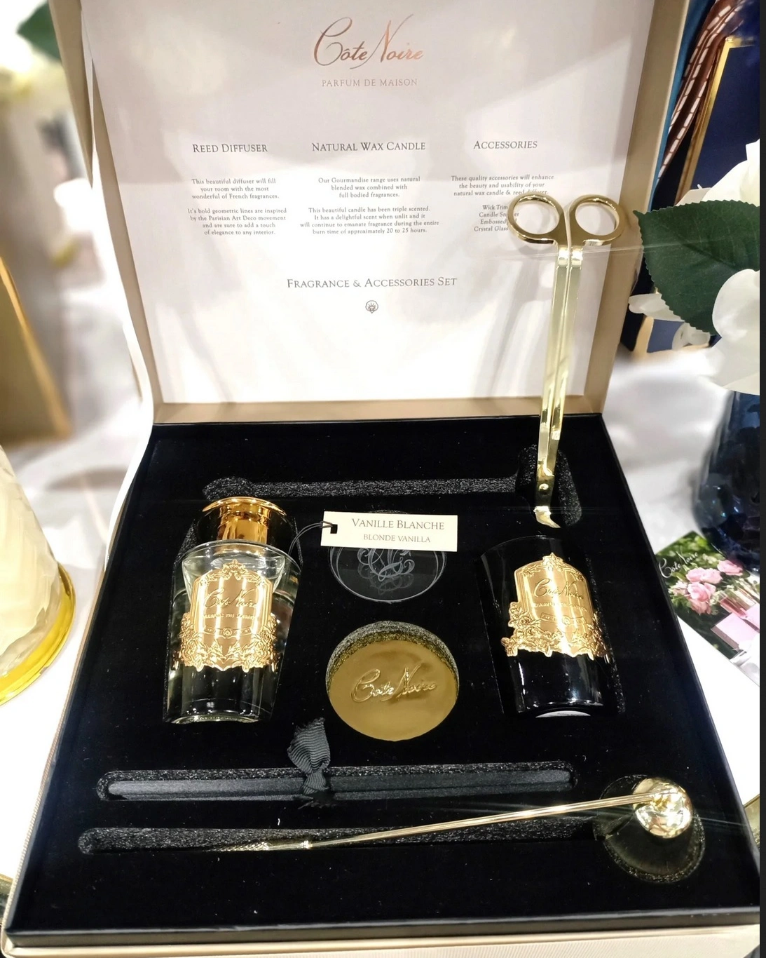 GIFT PACK BLONDE VANILLAПодарочный набор (диффузор 100 мл, свеча 75гр, набор для тушения и обрезани