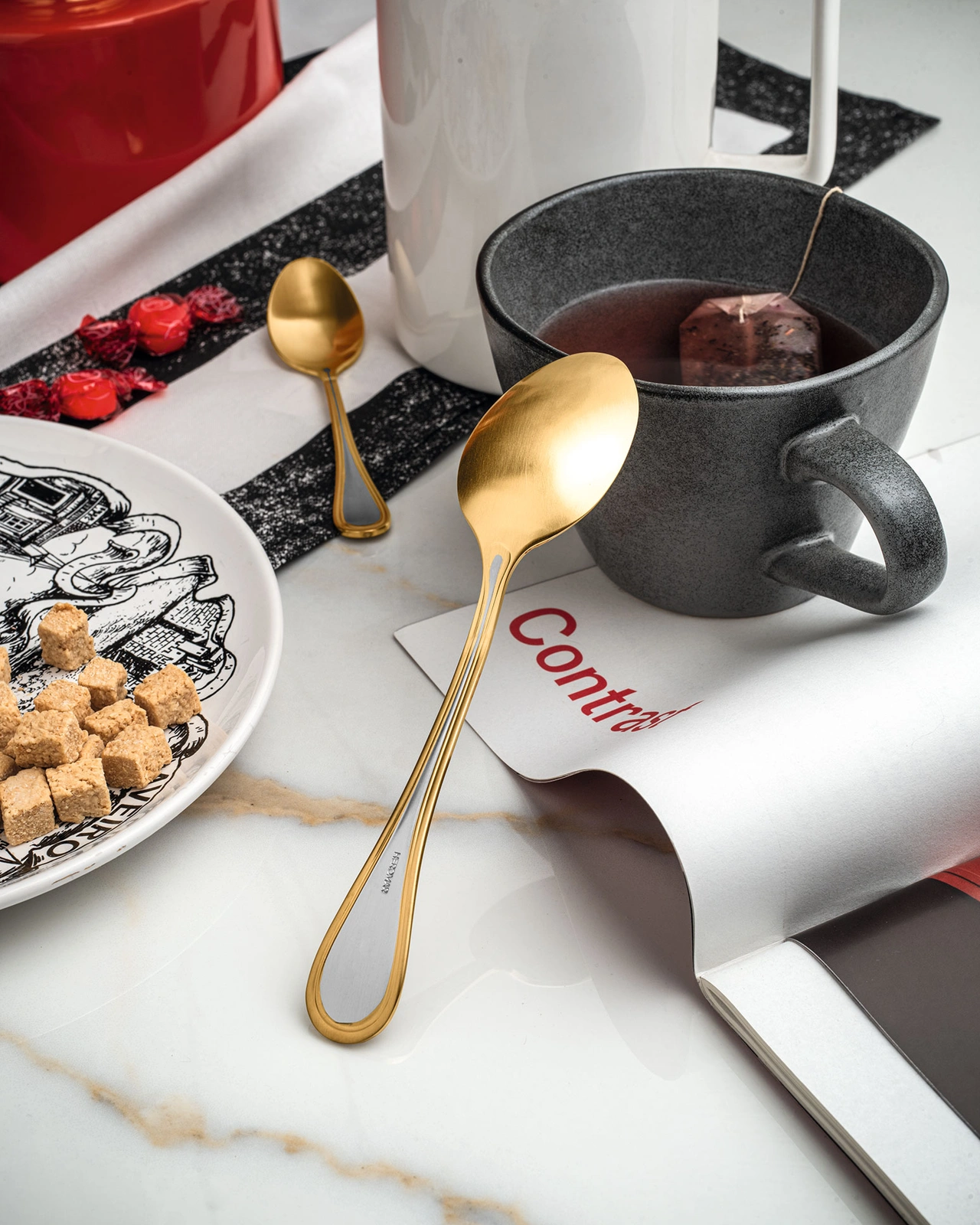 EDEN MAT GOLD 123столовые приборы, сталь 18/10, верхняя часть и декор ручки золото 24К , 24 шт.