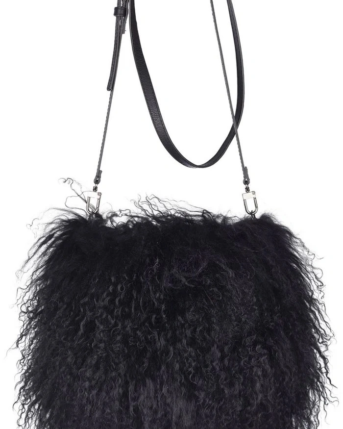JASMIN BAG Black Сумка-муфта черный 19/26, козий мех 30/40