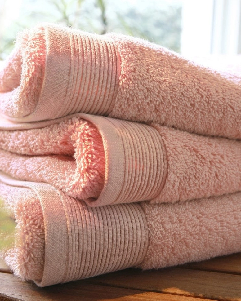 Полотенце UNI POUDRE 70/140 пудрово-розовый хлопок 600гр/м2