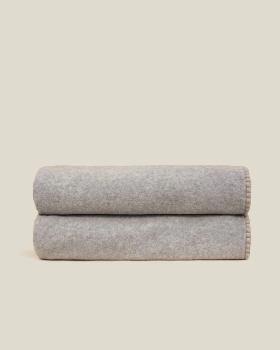 Покрывало-плед Frati SOFT VISCOSE GRIGIO PERLA, серый, 220x260, вискоза 30% полиэстер 70%, 510г
