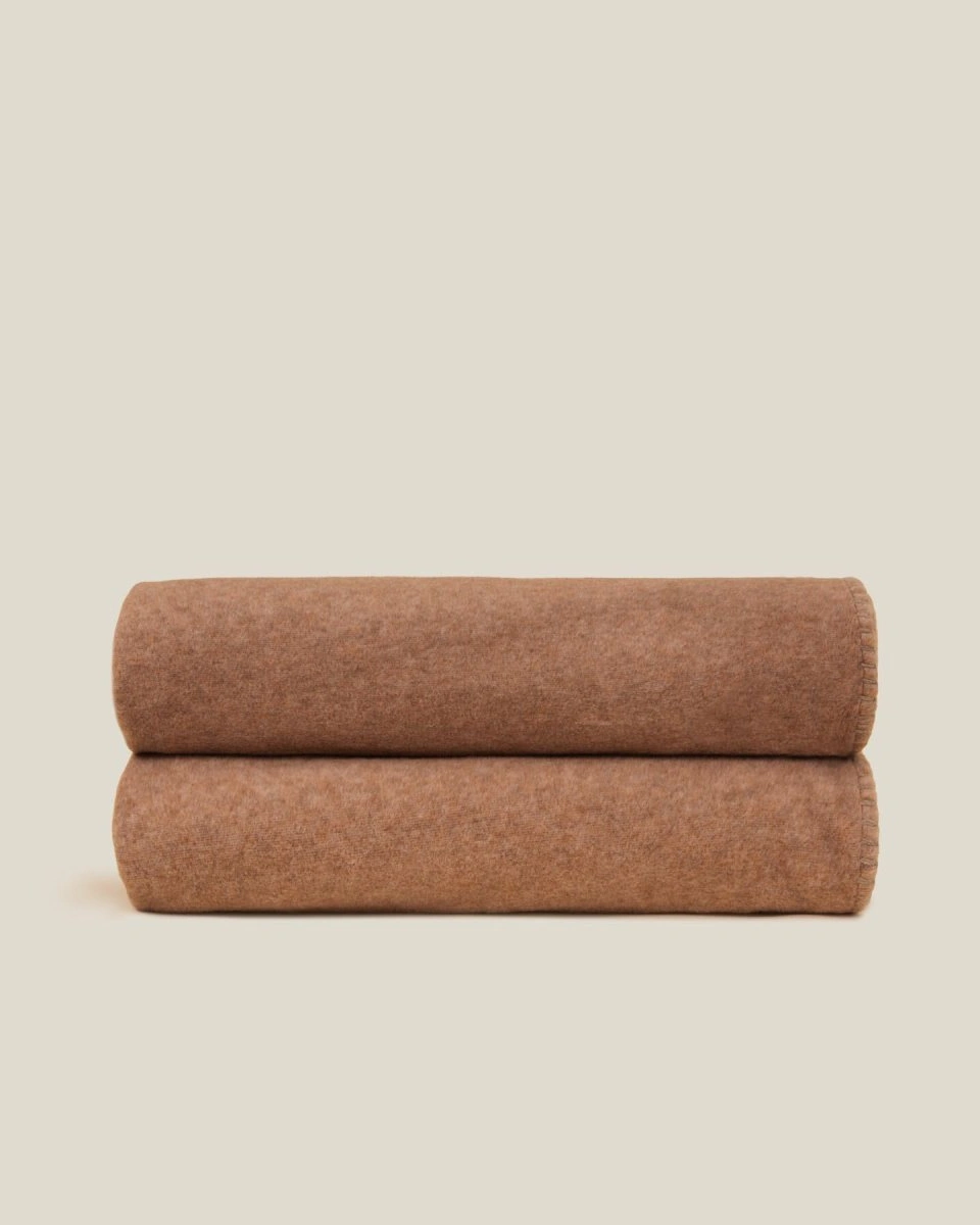 Покрывало-плед Frati SOFT VISCOSE COFFEE MILK, коричневый, 220x260, вискоза 30% полиэстер 70%, 510г