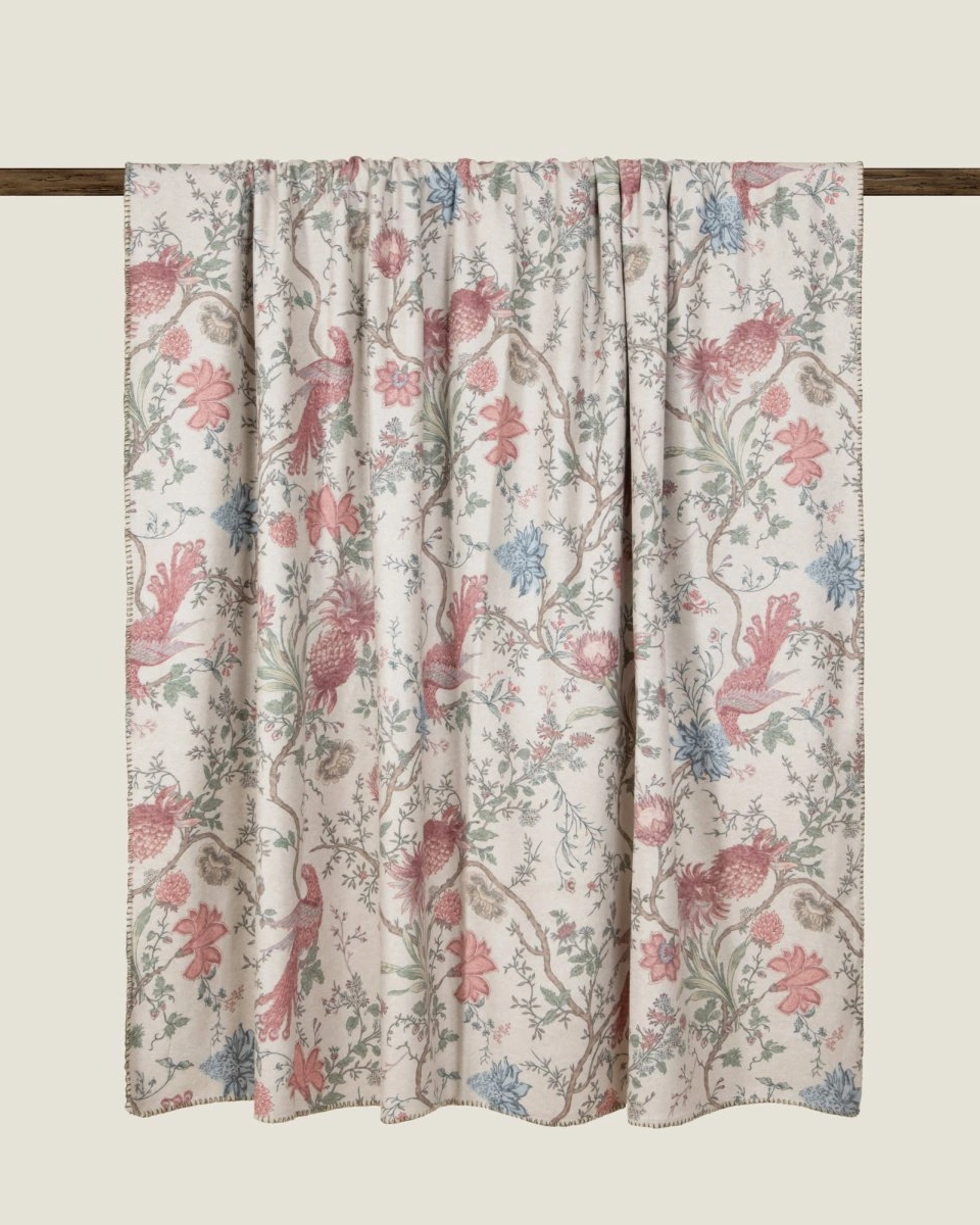 Плед Frati SOFT BAMBOO BIRDS OF PARADISE BEIGE, бежевый, 150х200, бамбук 40% полиэстер 60%, 720г