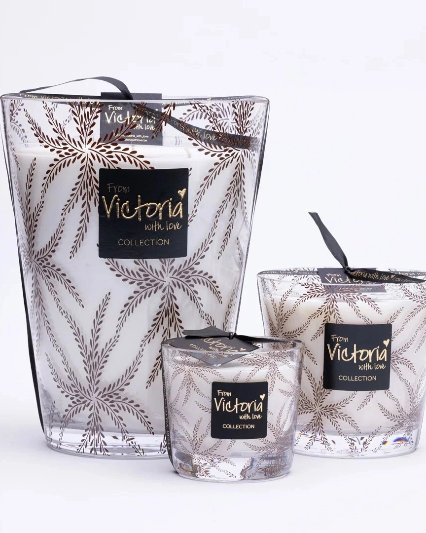 Свеча ароматическая Victoria with Love Ferns brown 400гр, выдувное стекло