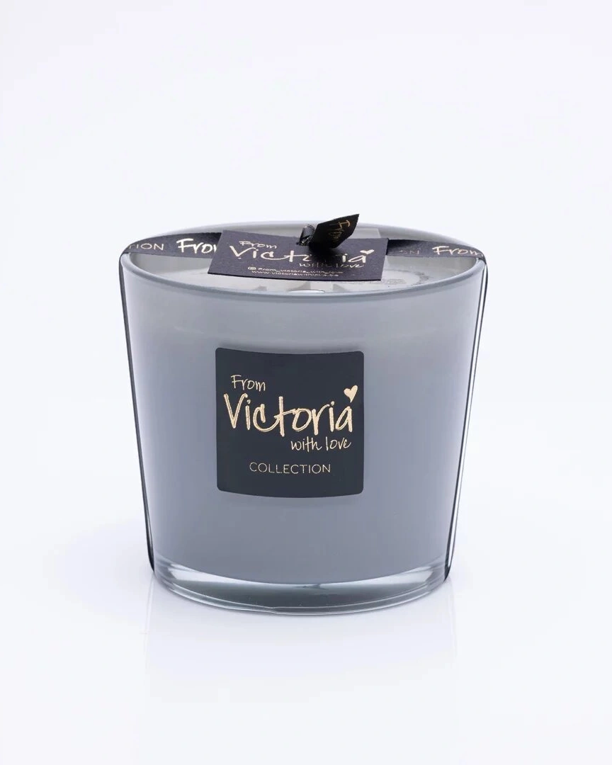 Свеча ароматическая Victoria with Love Glossy grey 400гр, выдувное стекло