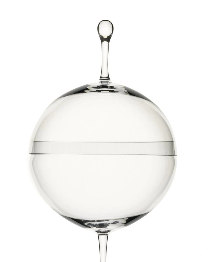 CANDY DISH I Бонбоньерка, диам 127 мм, высота 220 мм муслиновое стекло