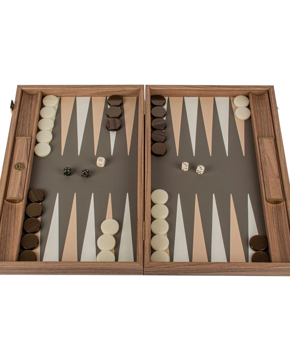 BACKGAMMONНарды с боковыми стойками, 48x30см эко-кожа светло-коричневый крокодил, фон серо-коричнев