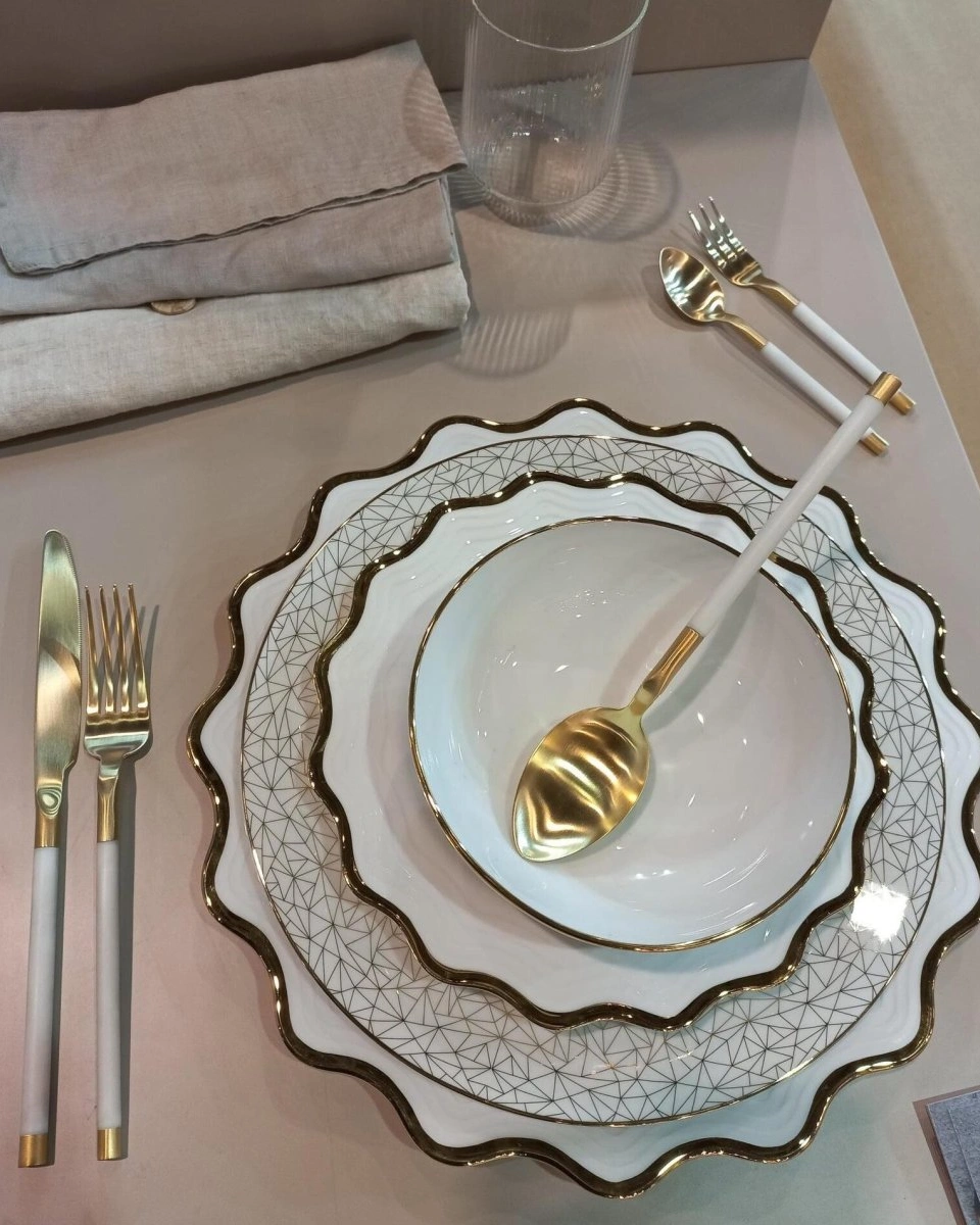 Столовые приборы VOGUE MAT IVORY GOLD117, сталь 18/10, золото матовый, ручка цвет кремовый, 24 шт.