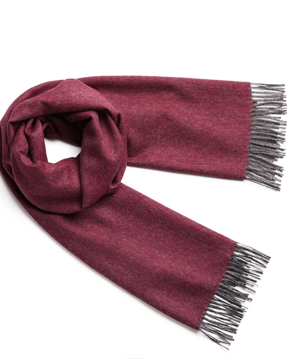 FISHBONE MULBERRY GRAYШарф, ткань в ёлочку, 65х200 100% беби альпака