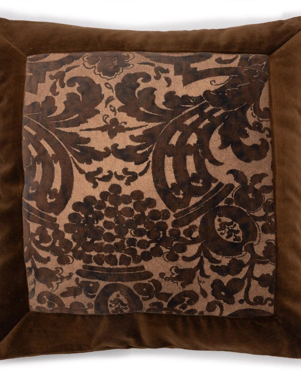 Подушка декоративная Art&Decor на молнии, 45х45, 50% вискоза 50% шелк, ручная шелкография