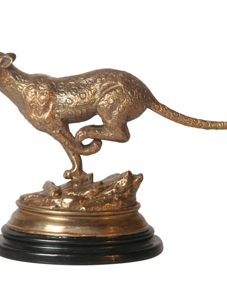 FIGURINE LEOPARDФигурка леопарда, правая, бронза H: 15 cm | W: 24 cm | D: 10 cm