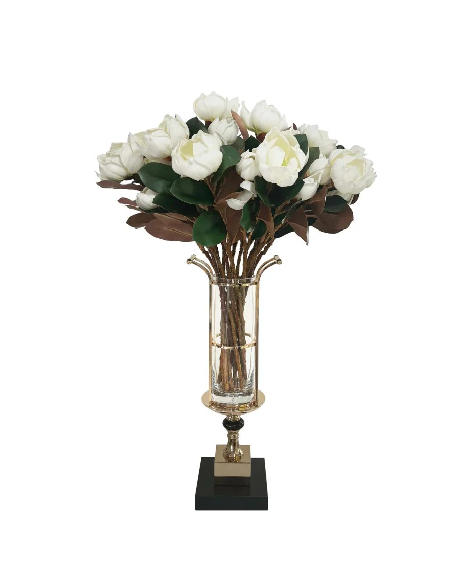 Loose Magnolias whiteВетка с цветами магнолии, белый