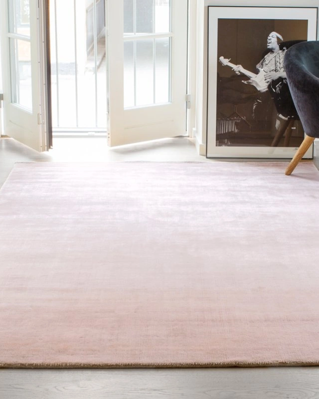 BAMBOO ROSE DUSTКовер 200х300, высота ворса 11-12 мм, 4 кг/м2, ручная работа, цвет пудрово-розовый
