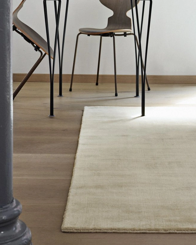 EARTH BAMBOO SOFT GREYКовер 200х300, высота ворса 11-12 мм, 3,75 кг/м2 ручная работа, цвет серый 5