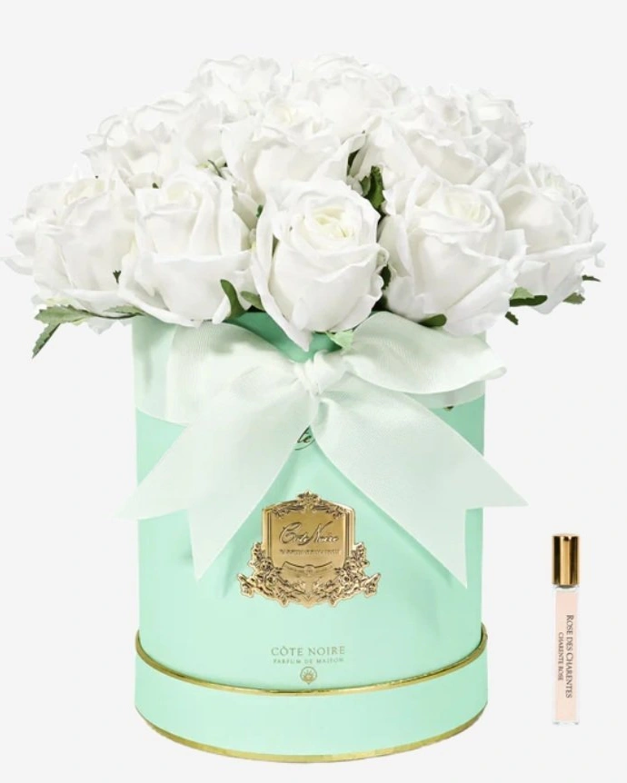 Букет из бутонов роз ROSE BUDS HAT ivory, цвет слоновая кость, 1 спрей 10 мл
