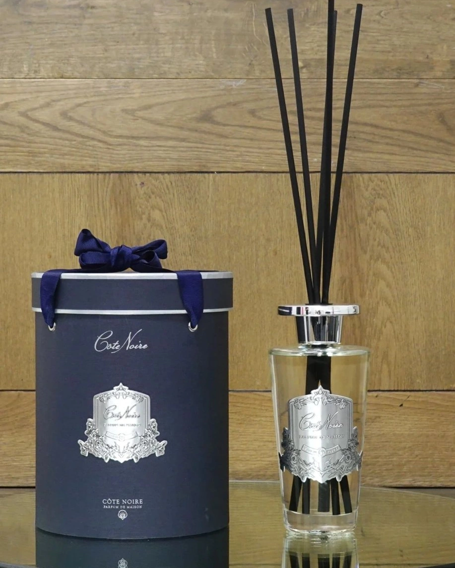 COGNAC ET LE TABACДиффузор 500 мл серебряный декор ВхШхД 21х17х17 см