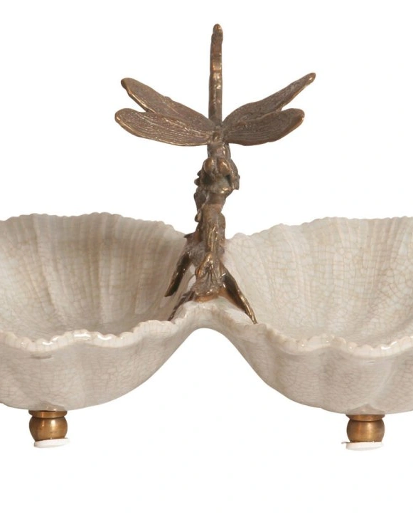 TWO BOWL STANDЧаша двойная в форме раковины со стрекозой, фарфор, бронза H: 14 cm | W: 25 cm | D: