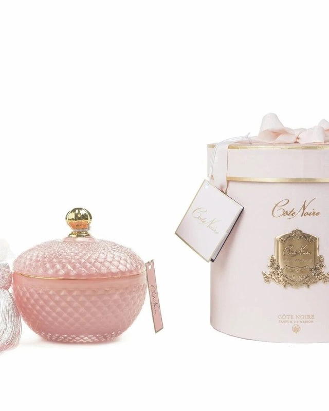 Pink Round Art Deco Свеча 300 гр, кисточка ароматизированная, спрей 5 мл для кисточки, розовая шка