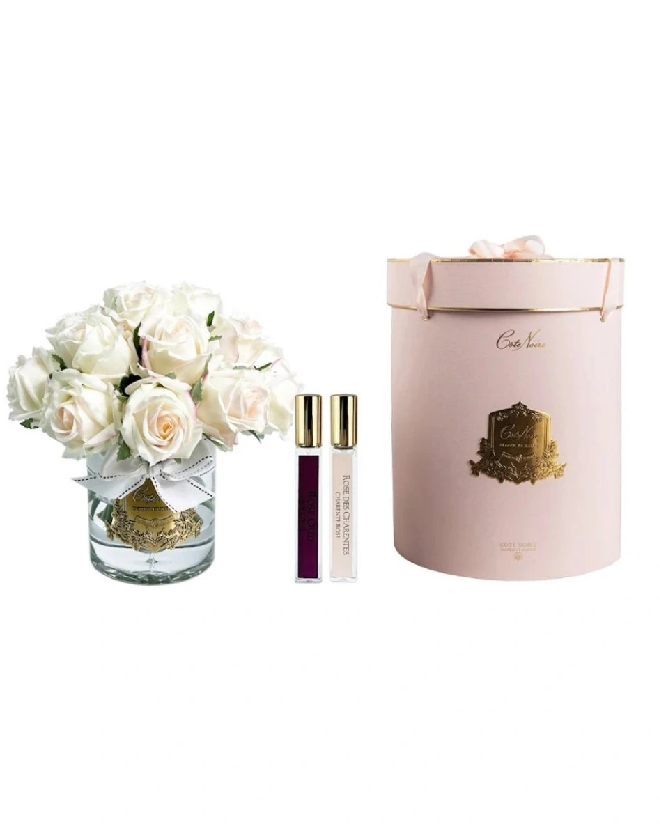 GRAND ROSE BUDS BOUQUETБольшой букет из розовых бутонов, 2 спрея по 10 мл, светло-розовый, золотой