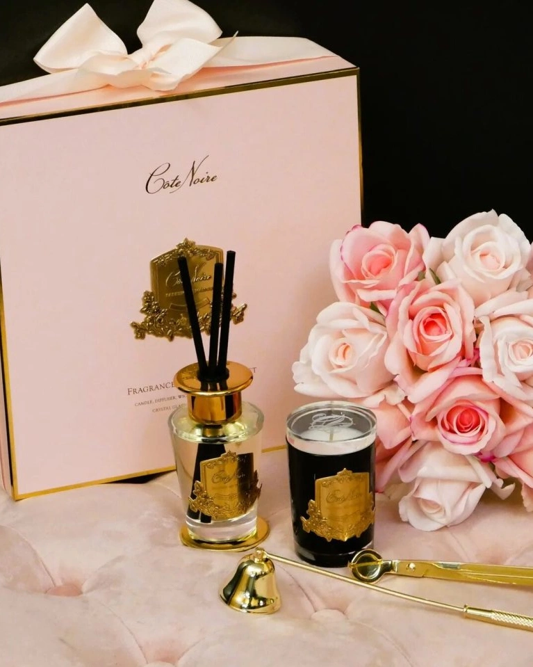 GIFT PACK CHARENTE ROSEПодарочный набор (диффузор 100 мл, свеча 75гр, набор для тушения и обрезания