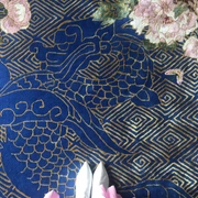 Dragon Florals Blue & GoldКовер 274х183 ручной тафтинг, шерсть +тенсель, высота ворса 13 мм