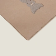 Плед Frati SWEET RABBIT BEIGE, бежевый, аппликация заяц 130x160, вискоза 30% полиэстер 70%, 600г