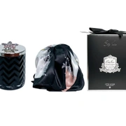 Свеча большая Black&Silver, черный с серебром, крышка с брошкой цветок, платок, 600 гр,