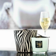 Свеча ароматическая Victoria with Love Hairy zebra black 400гр