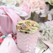 HERRINGBONE PINK Свеча большая, платок, 600 гр, соевый воск, время горения 100 ч ВхШхД 21х17х17 см