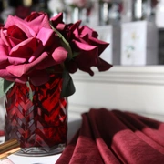 Букет роз HERRINGBONE red , 2 спрея по 10 мл