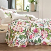 Постельное бельё EXUBERANCE FUCHSIA пододеяльник 200х220 простынь 280х320 наволочка 50х75*2шт