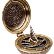 Солнечные часы с компасом Hemisferium Urania Propitia диам 8,4 Н 2,8 см, бронза