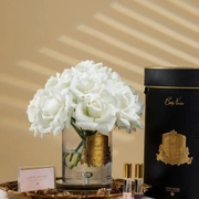 GRAND BOUQUET white BLACK BOX GOLDБольшой букет роз, 2 спрея по 10 мл, белый, ВхШхД 32х26х26 см