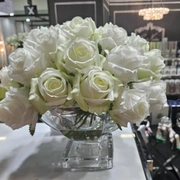 CENTERPIECE ROSE BUDS Букет из бутонов роз, зеленый и белый, 2 спрея по 10 мл
