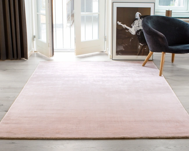 BAMBOO ROSE DUSTКовер 200х300, высота ворса 11-12 мм, 4 кг/м2, ручная работа, цвет пудрово-розовый