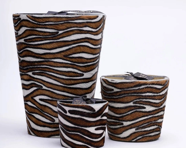 Свеча ароматическая Victoria with Love Hairy zebra tricolore 400гр