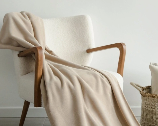Покрывало-плед Frati SOFT VISCOSE BEIGE, бежевый, 220x260, вискоза 30% полиэстер 70%, 510г