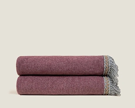 Плед Frati SOFT BAMBOO GRANATA с тесьмой Rousseau, гранатовый, 160х200, бамбук 40% полиэстер 60%, 82 Плед Frati SOFT BAMBOO GRANATA с тесьмой Rousseau, гранатовый, 160х200, бамбук 40% полиэстер 60%, 82