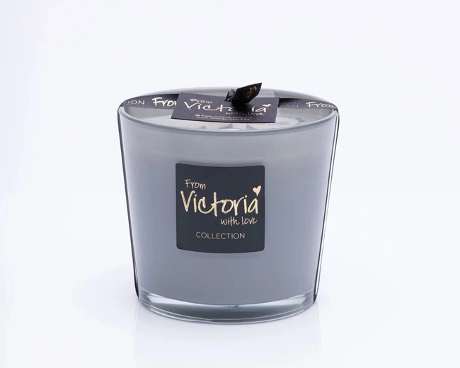 Свеча ароматическая Victoria with Love Glossy grey 400гр, выдувное стекло