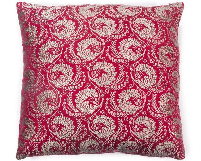 CUSHION Подушка 45/45 шелк жаккард, наполнитель конфорель