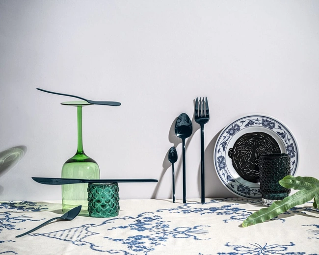 Столовые приборы Herdmar STICK BLUE 129 , сталь 18/10, синий, 24 шт. Столовые приборы Herdmar STICK BLUE 129 , сталь 18/10, синий, 24 шт.