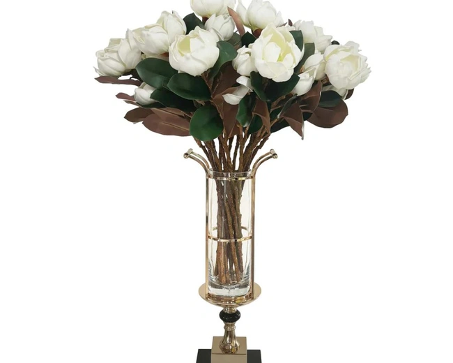 Loose Magnolias whiteВетка с цветами магнолии, белый Loose Magnolias whiteВетка с цветами магнолии, белый