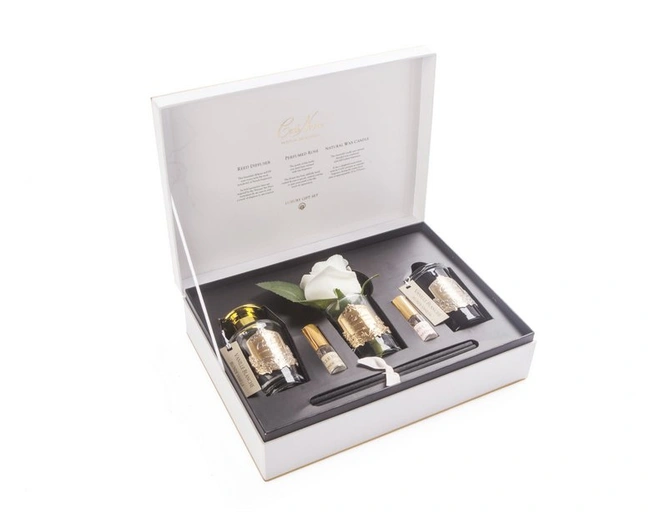 GIFT PACK BLONDE VANILLA Подарочный набор (диффузор 100мл, бутон розы, 2 спрея по 10 мл, свеча 75гр)