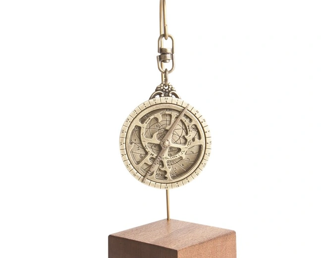 Астролябия миниатюрная Hemisferium Miniature Astrolabe Н 13 см диам 4,5 см толщина 5 мм, бронза