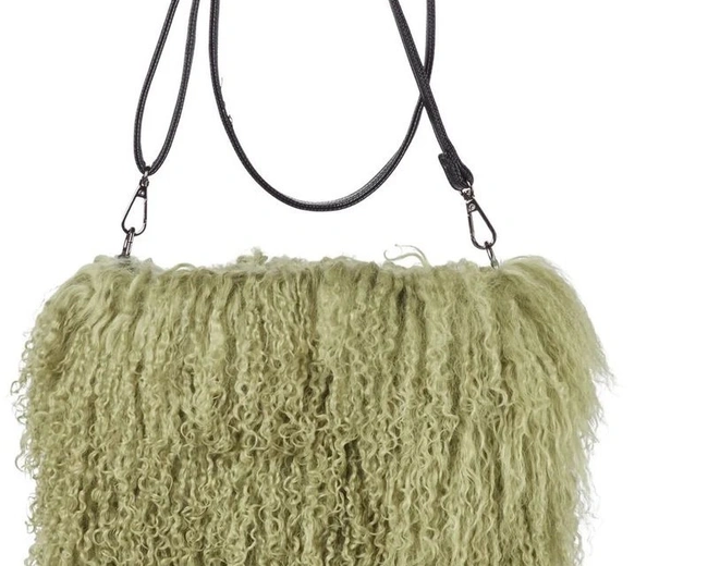 JASMIN BAG Sage green Сумка-муфта , светло-зеленый 19/26, козий мех 30/40