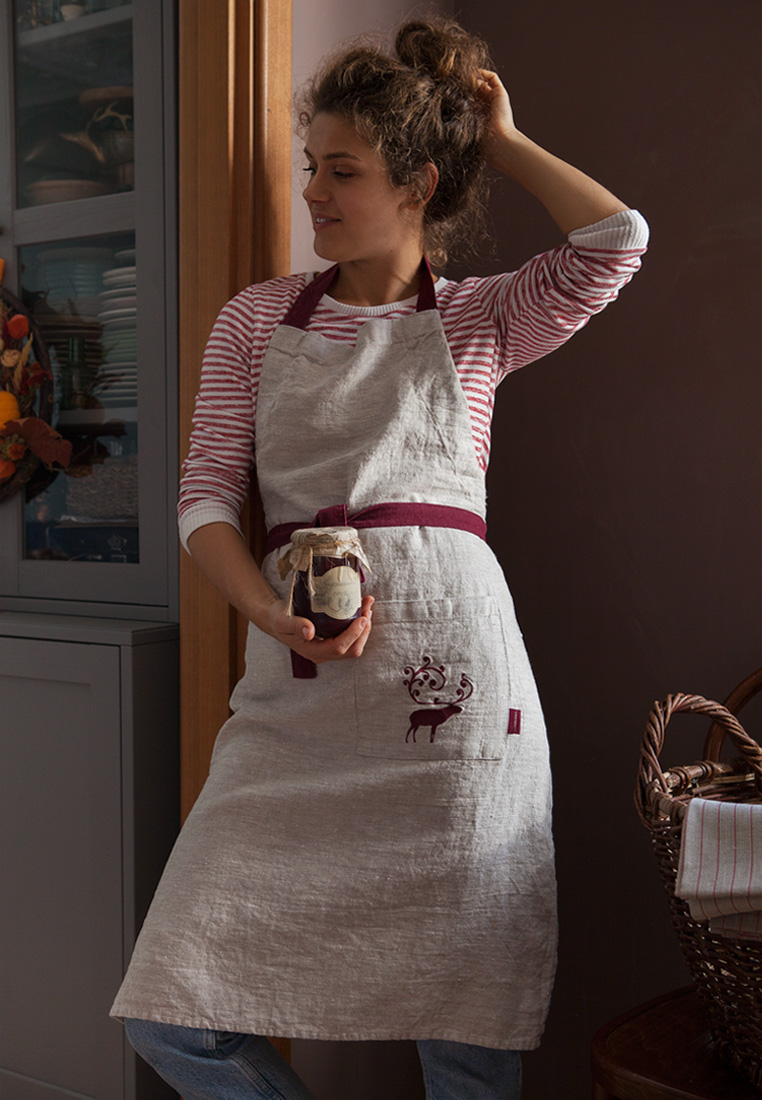 Фартук с вышивкой "ОЛЕНЬ" в мешочке, 100% лен, цвет: натуральный