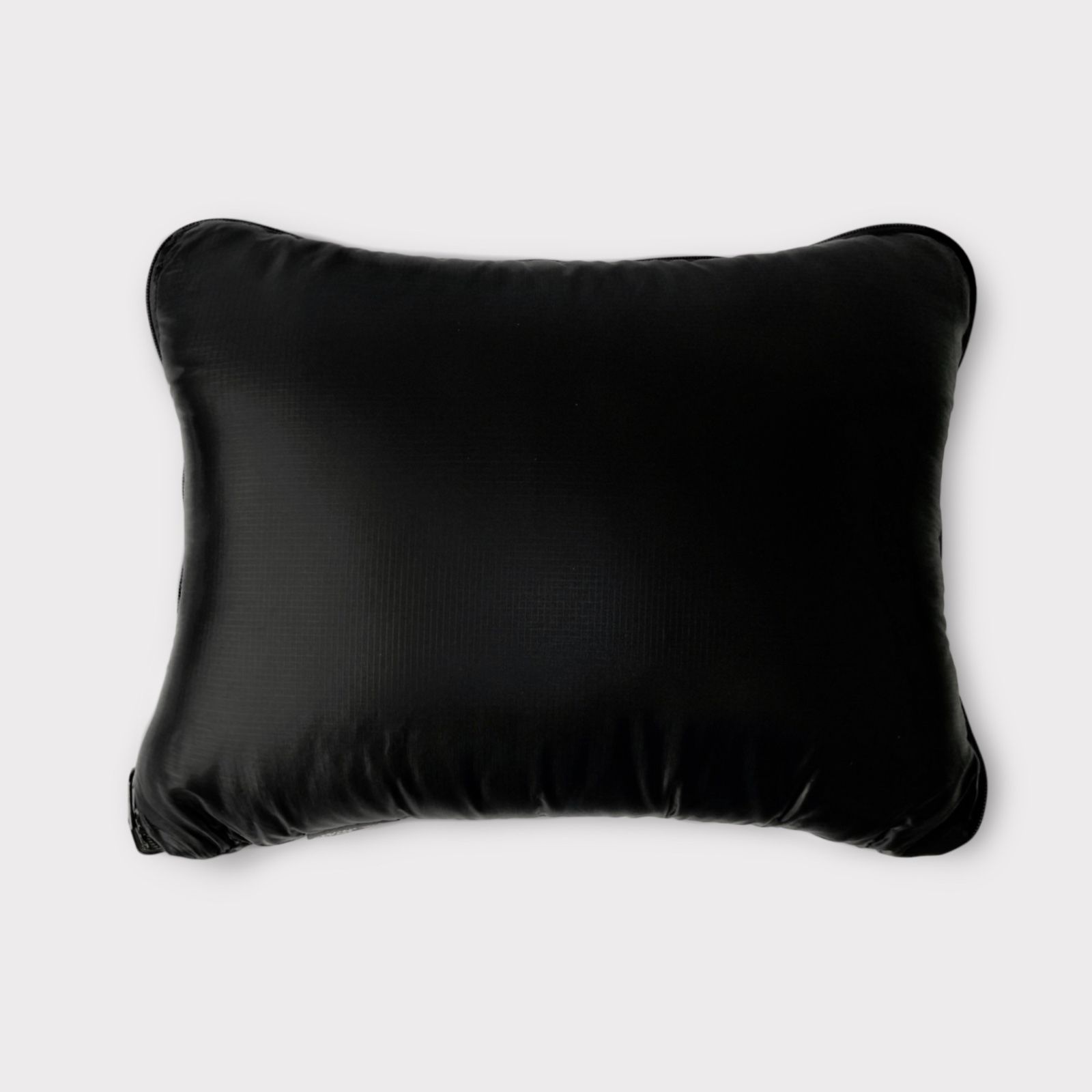 Дорожная подушка-трансформер с пуховым наполнителем Travel Pillow Grass Black 33х45 вид 4