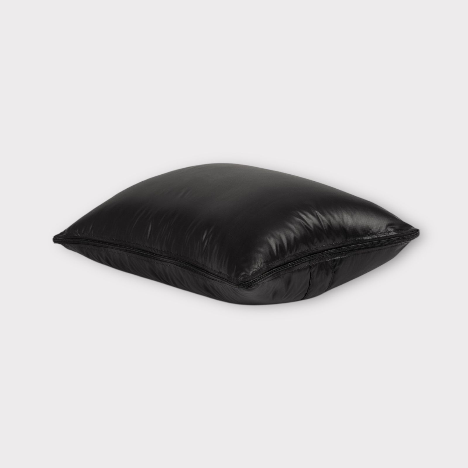 Дорожная подушка-трансформер с пуховым наполнителем Travel Pillow Grass Black 33х45 вид 3