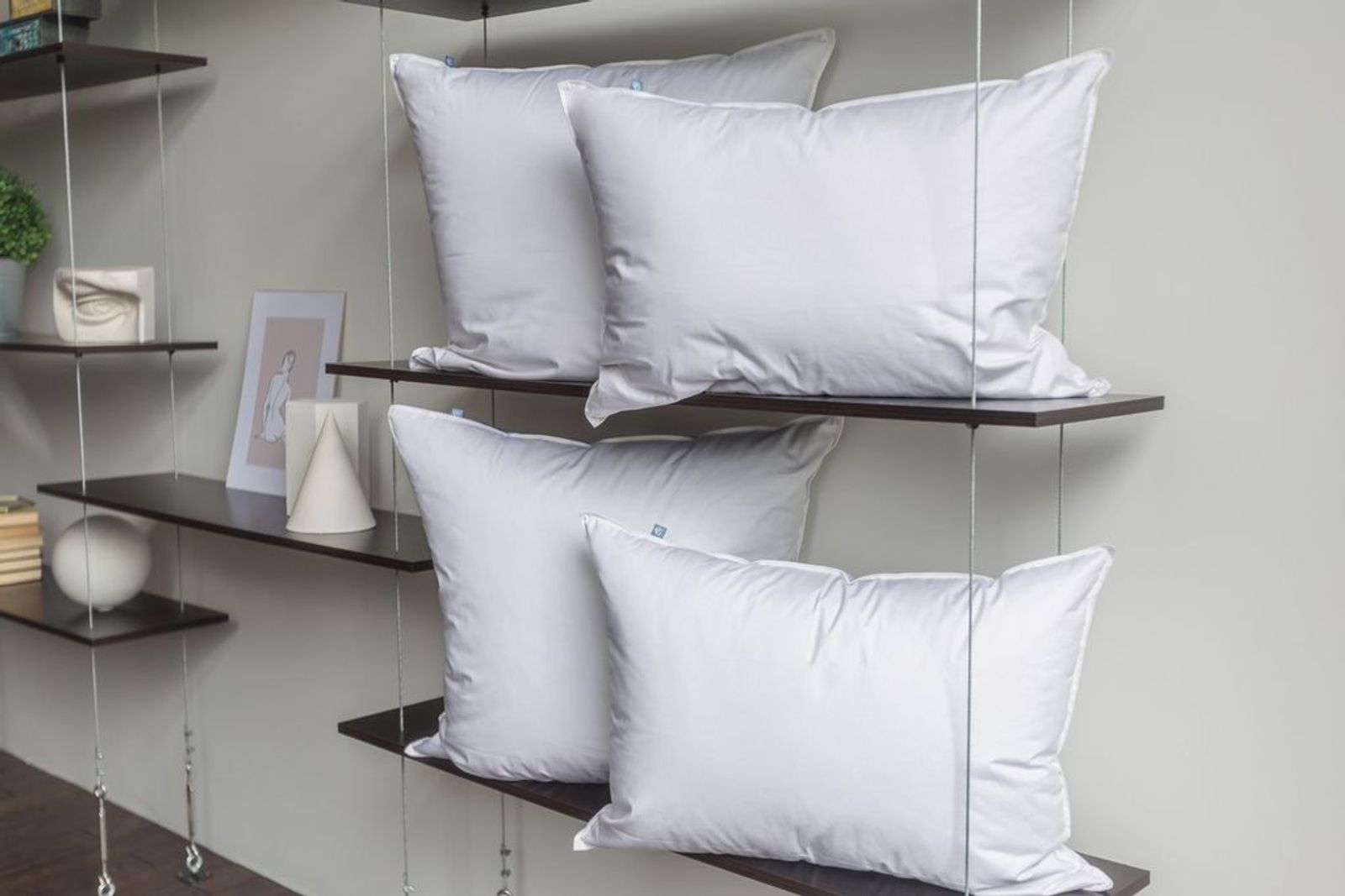 Подушка 3 STARS FAMILIE DOWN упругая 45x45 вид 2