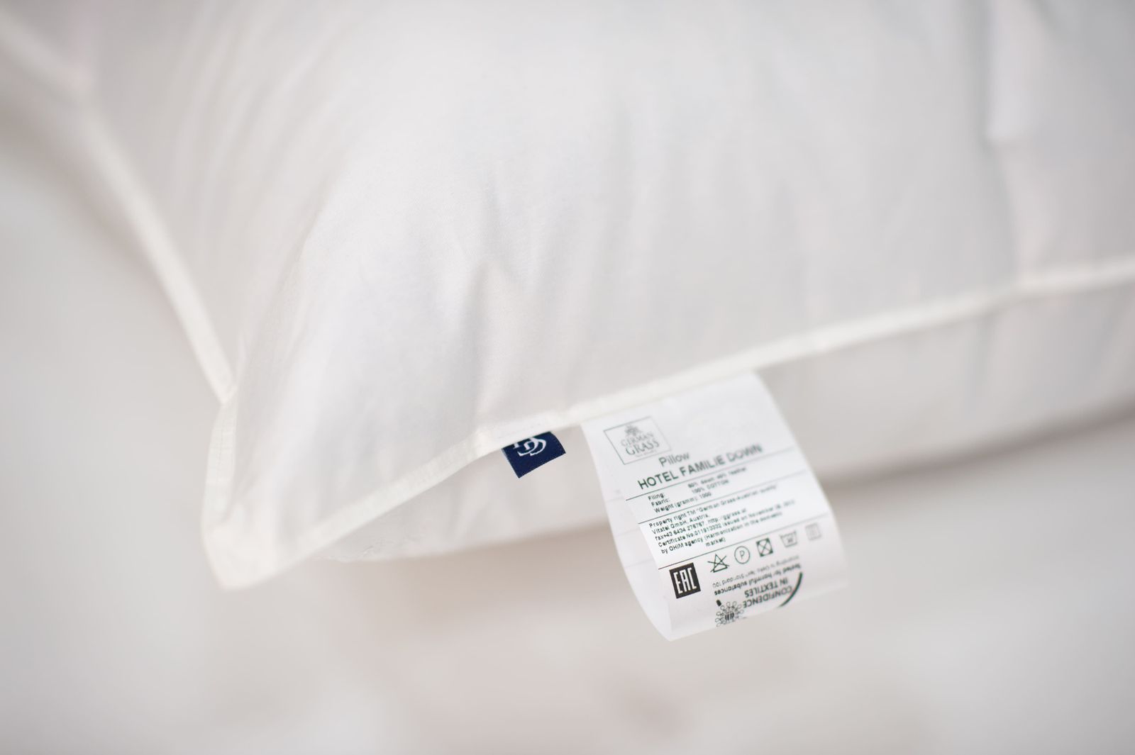 Подушка 3 STARS FAMILIE DOWN упругая 45x45 вид 6